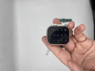 Smart Watch With Seven Strips